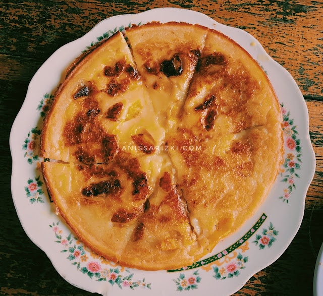Kuliner khas Banjar di tepi Sungai Martapura 